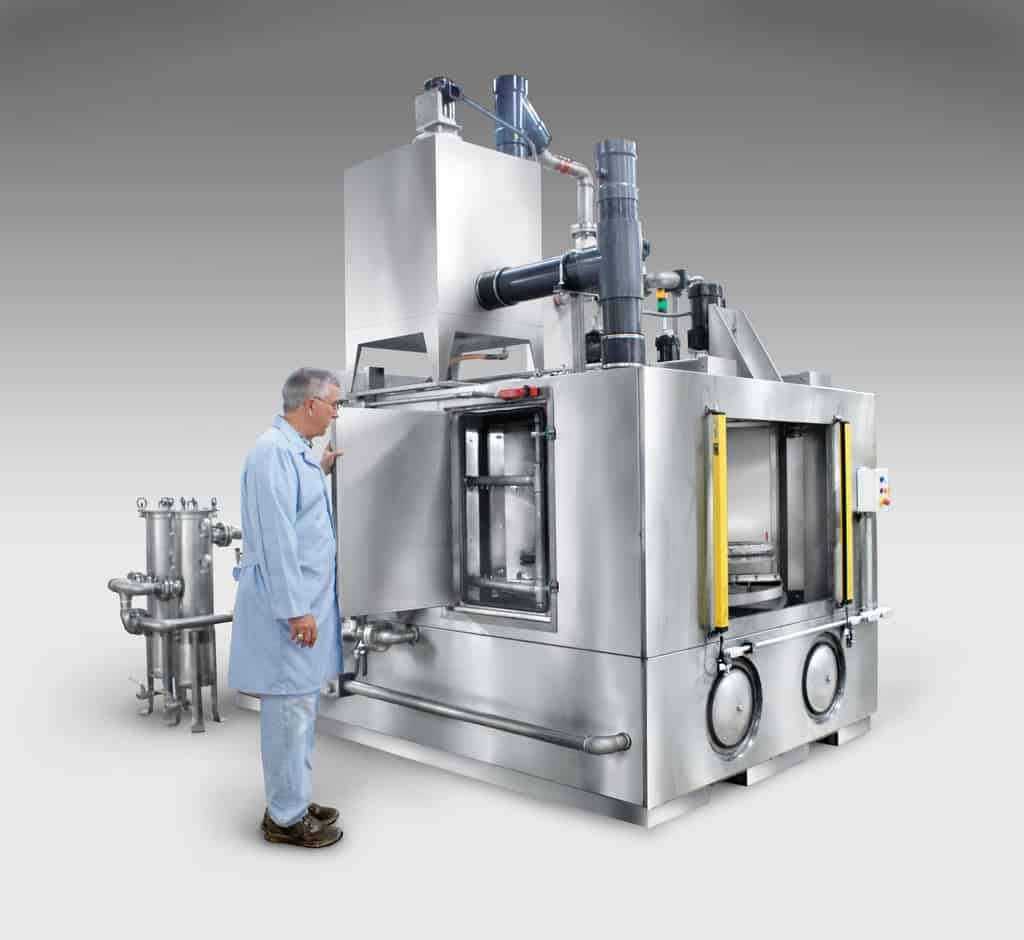 RTO-3000 carousel parts washer to clean automotive parts