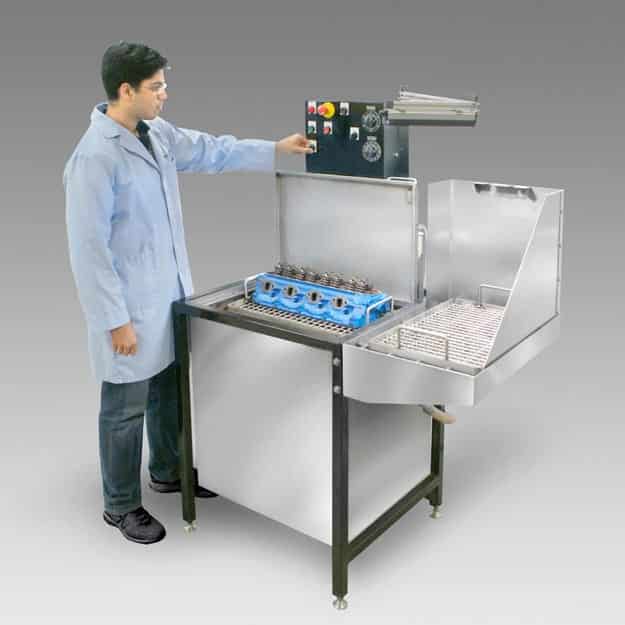 G-1000 single-stage immersion washer designed to clean small parts