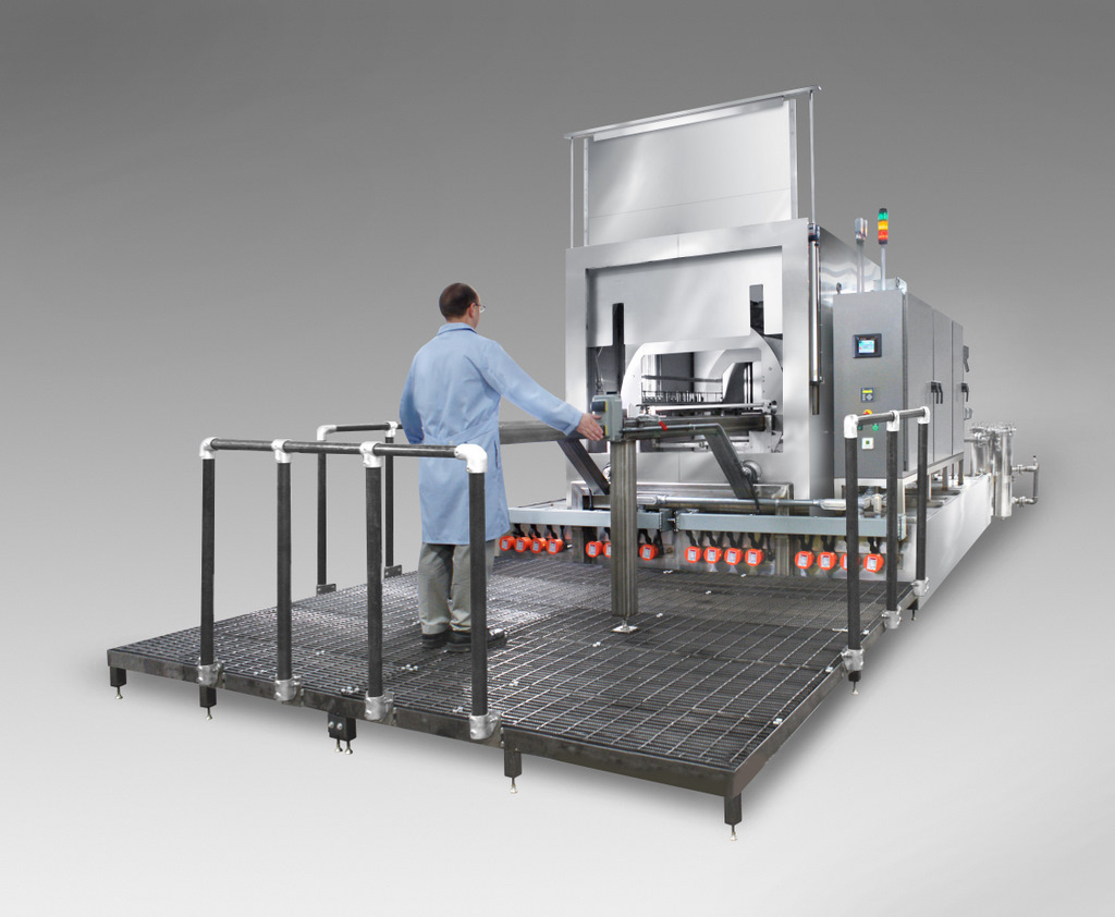 RTO-R-6000-PCS (Return To Operator) washer designed to clean helicopter gearboxes.