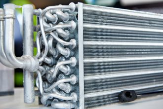 Metal liquid radiator of industrial machine